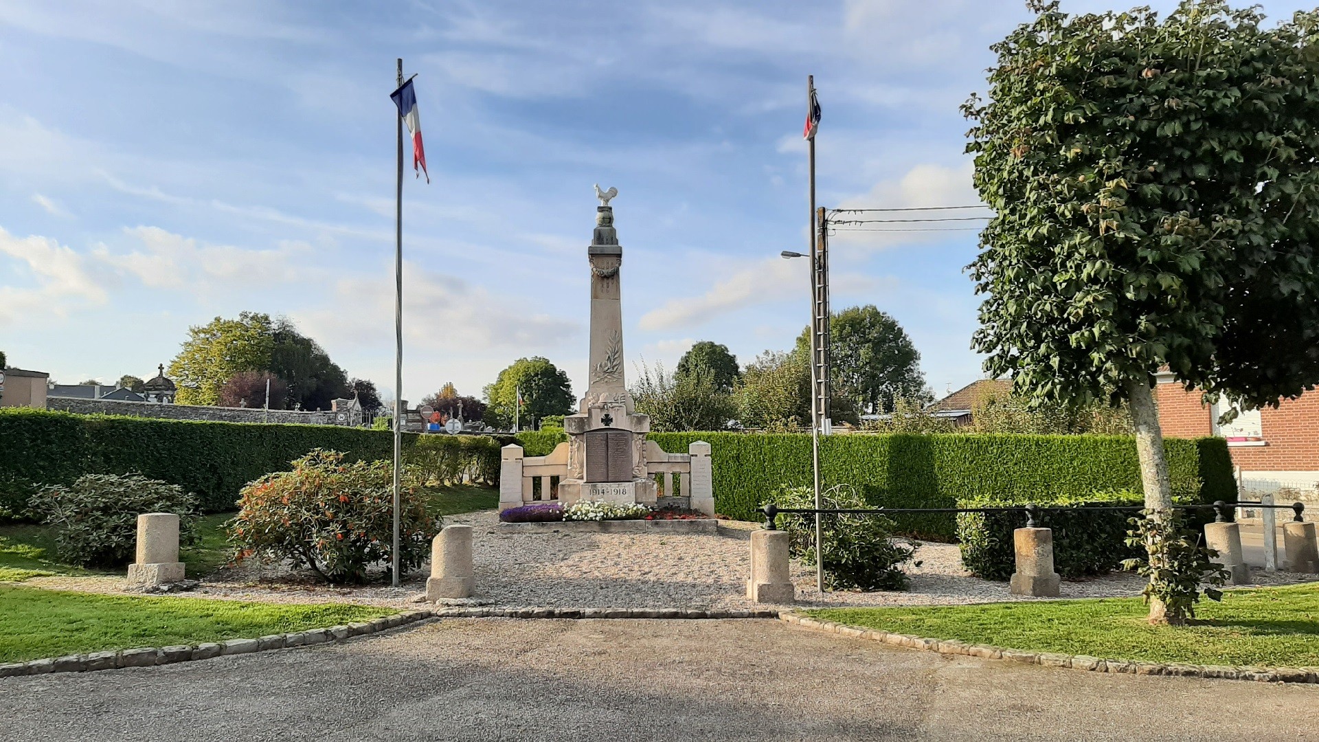 Le monument aux morts